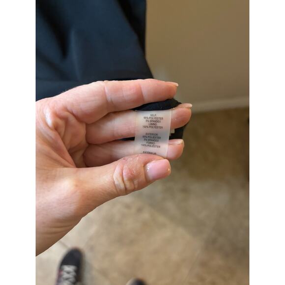 GUESS Siena Women's V-Neck Scuba Crepe Mini Bodycon Dress Size 8 NWT - Picture 6 of 6